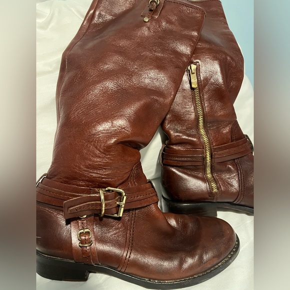 Vince Camuto brown leather riding boots pull on - Picture 2 of 6